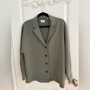 Aritzia Wilfred Sage Green Freeform Shirt Size Small EUC